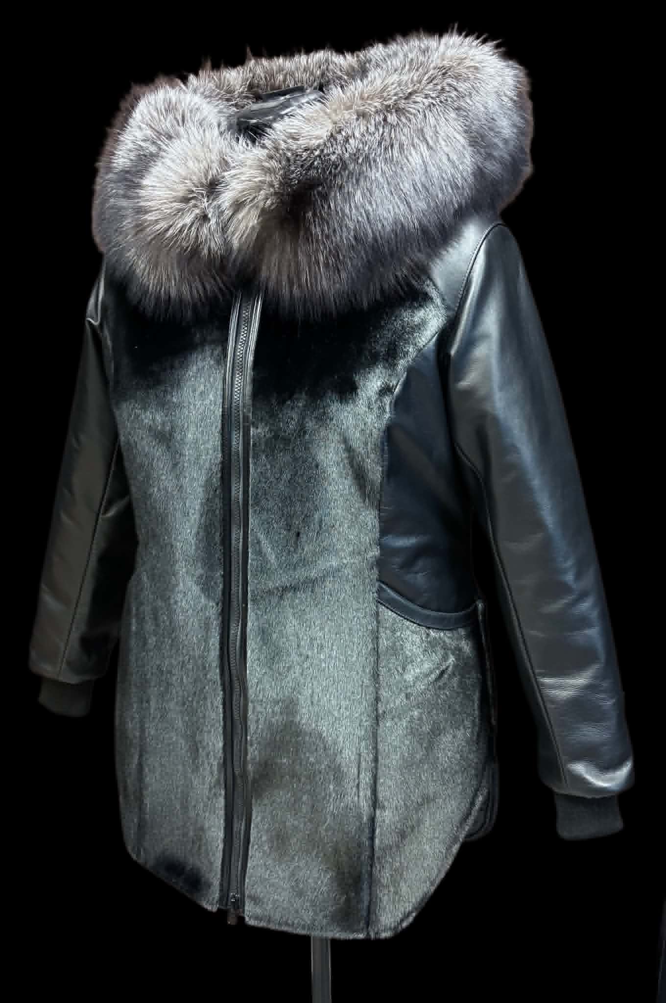 TAVVI 2.0 | ᑕᕝᕕ - BLACK SEALSKIN-1
