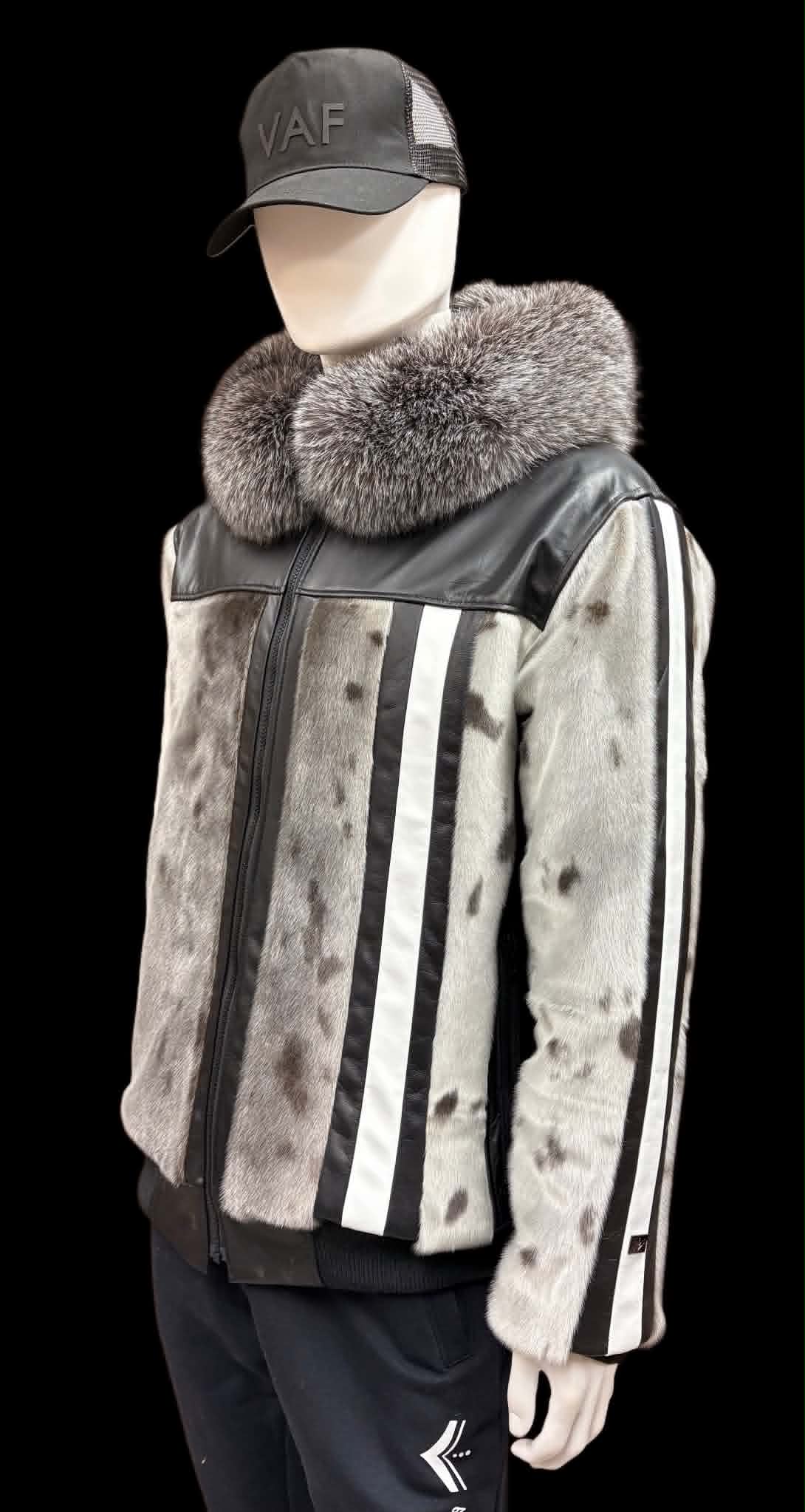 KAKUKTINNIQ | ᖃᑯᖅᑎᓐᓂᖅ - NATURAL SEALSKIN-1