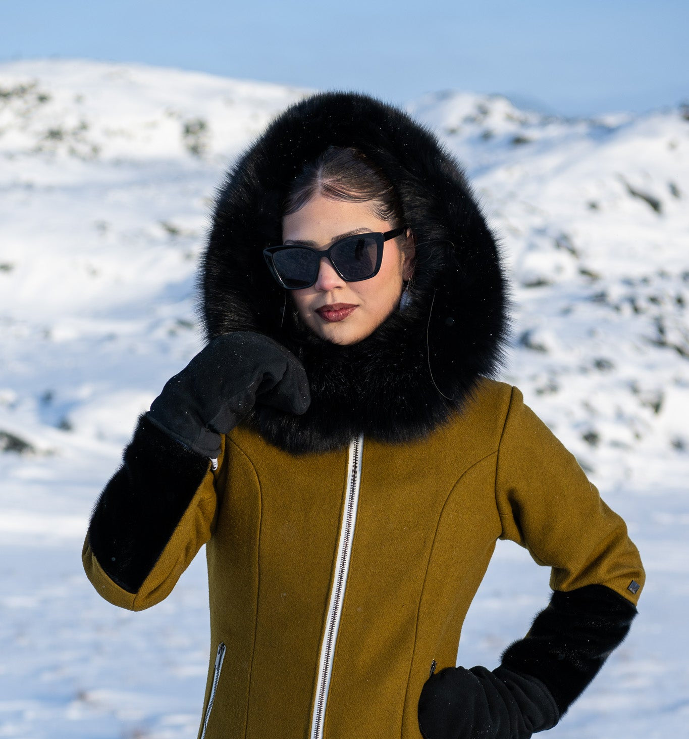 Victoria's Arctic Fashion | ᕕᒃᑐᐊᕆᔭᐅᑉ ᐅᑭᐅᖅᑕᕐᑐᒥᑦ