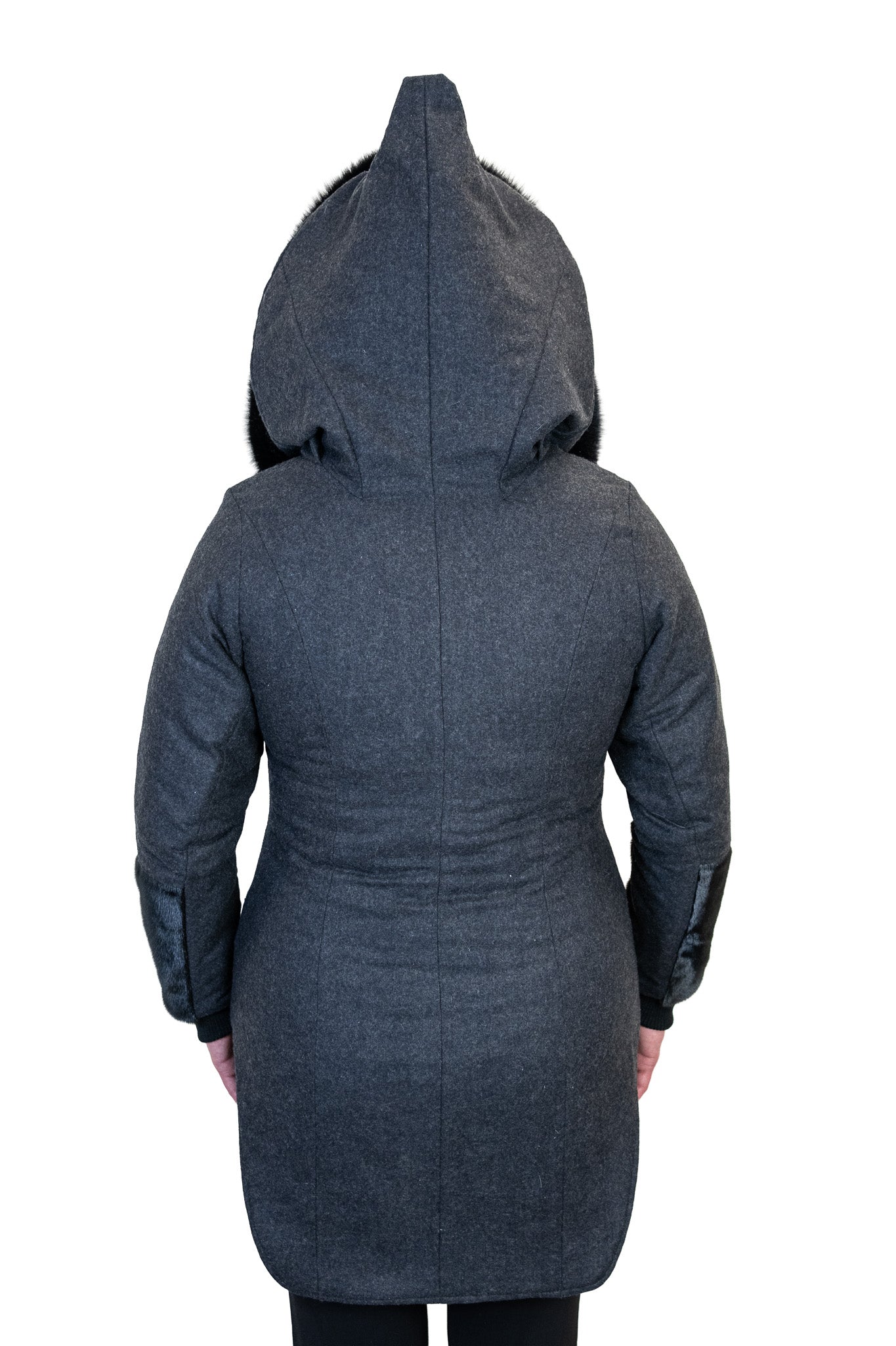 TAVVI | ᑕᕝᕕ - CHARCOAL-7