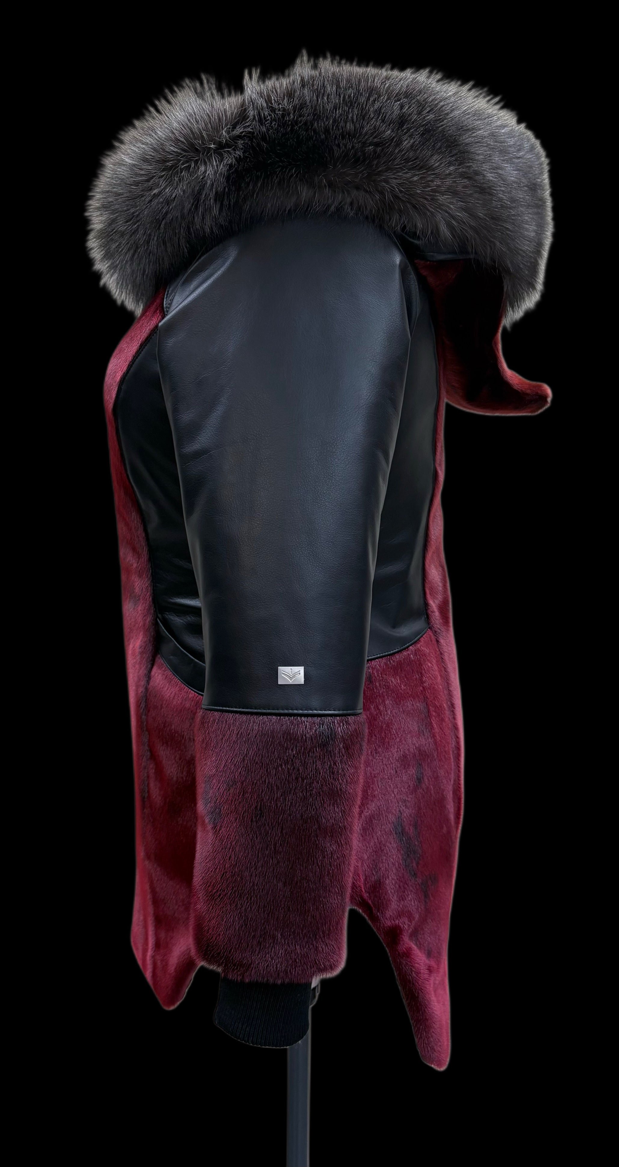 TAVVI 2.0 | ᑕᕝᕕ - RED SEALSKIN-3