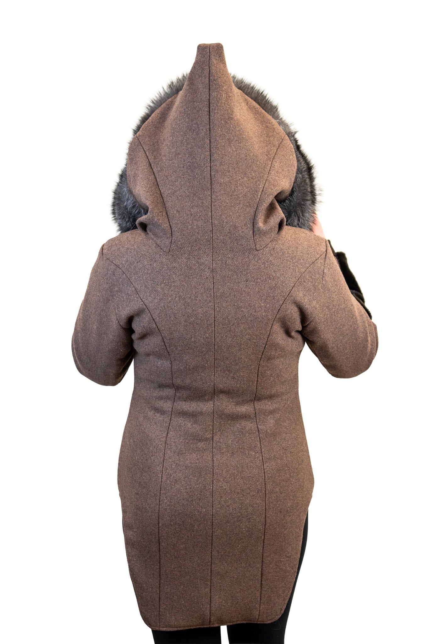 TAVVI | ᑕᕝᕕ - BROWN-5