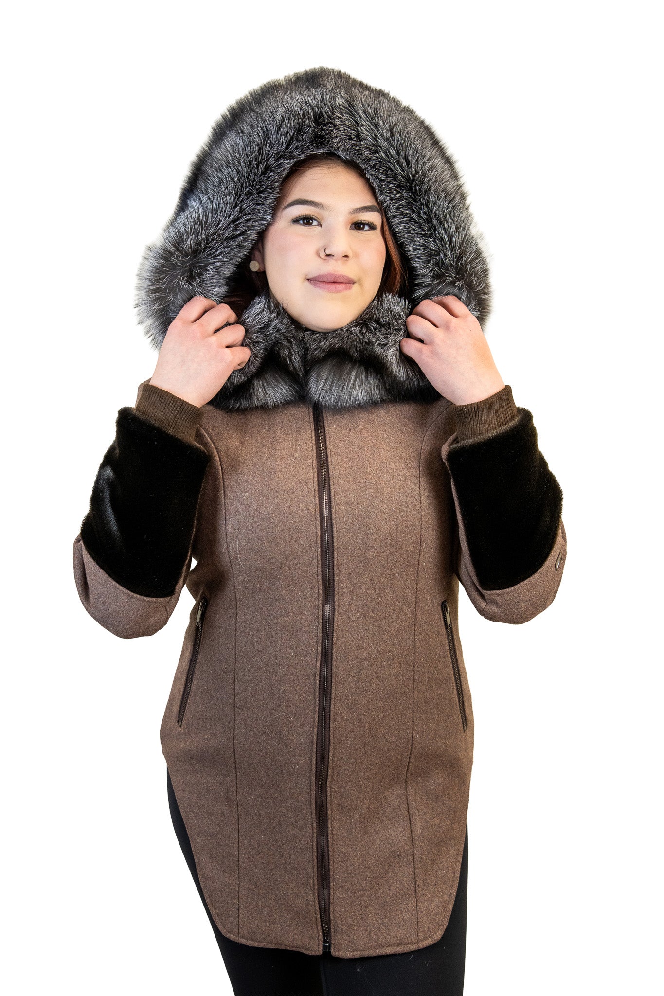 TAVVI | ᑕᕝᕕ - BROWN-3