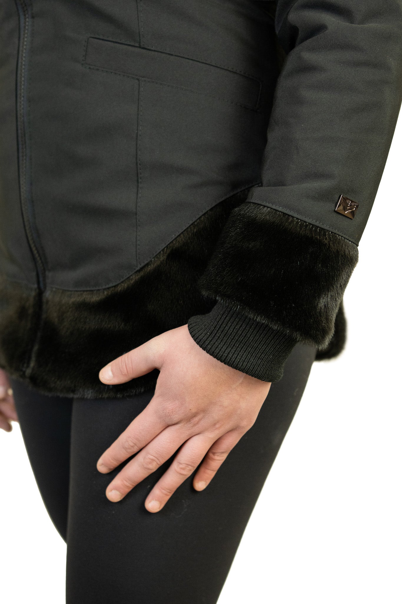 VAF SIGNATURE | ᐊᑎᓕᐅᕈᓯᐊ - BLACK-3