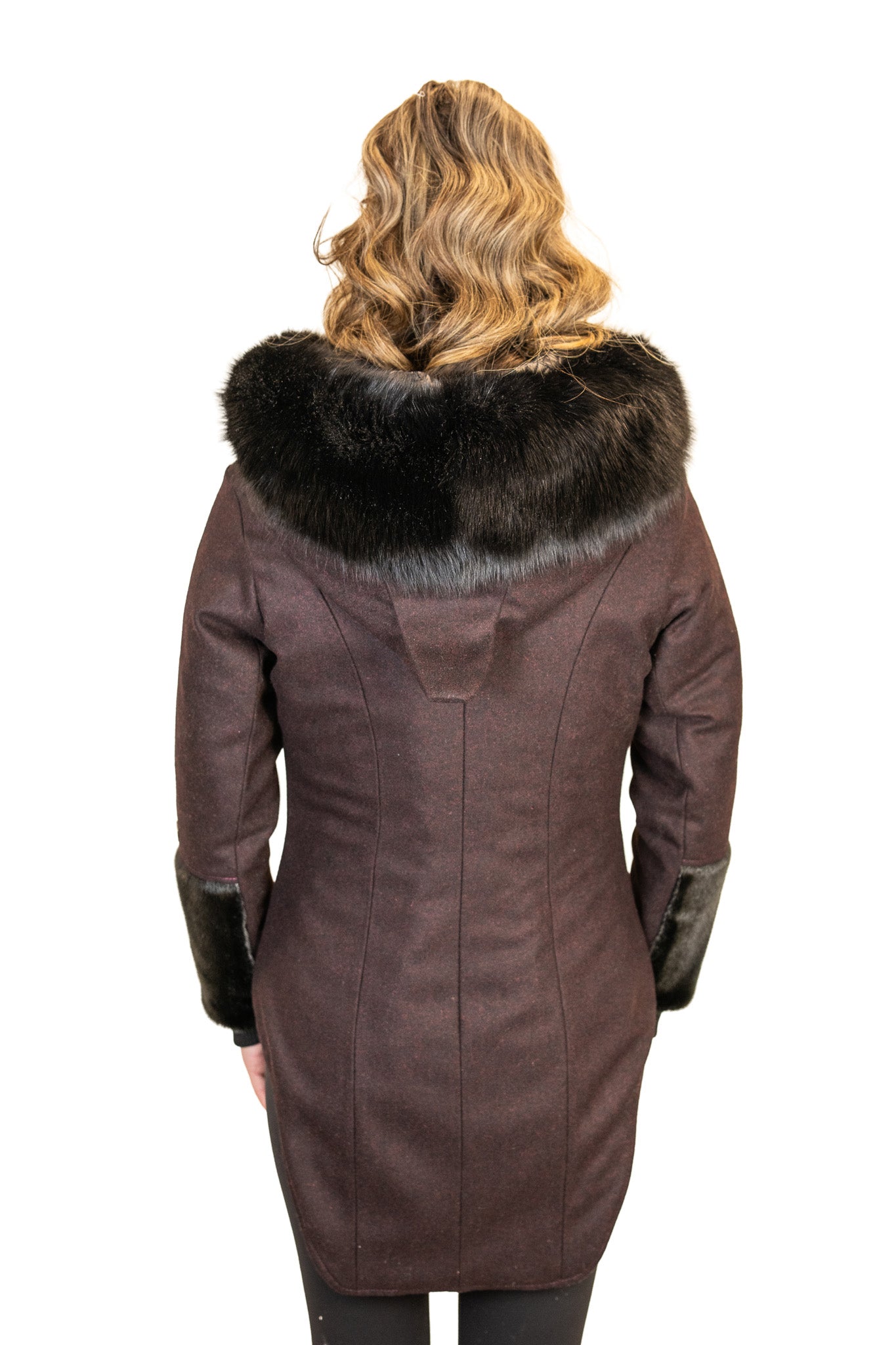 TAVVI | ᑕᕝᕕ - BURGUNDY-4